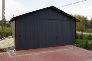 Garaż blaszany